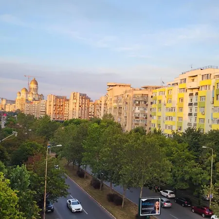 Daire Elegant Near Marriott & Palace Of Parliament - Self Check-in & Water Filter Bükreş
