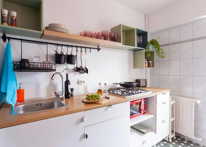 Daire Elegant Near Marriott & Palace Of Parliament - Self Check-in & Water Filter Bükreş