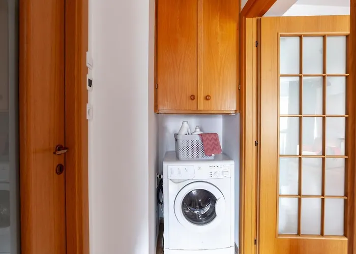 Elegant Near Marriott & Palace Of Parliament - Self Check-in & Water Filter Daire