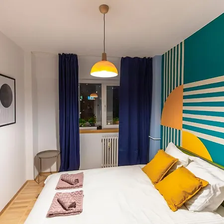 13 Septembrie Apt, Near Marriott Bucarest