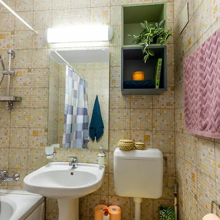 13 Septembrie Apt, Near Marriott Apartamento Bucarest