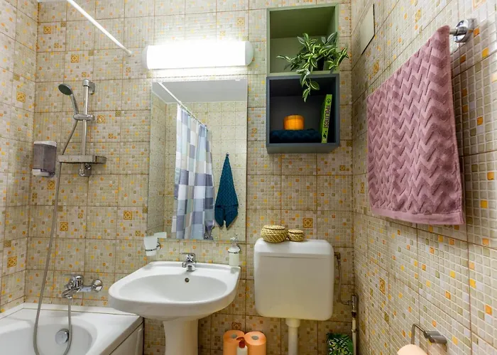 Elegant Near Marriott & Palace Of Parliament - Self Check-in & Water Filter Apartman Bukarest